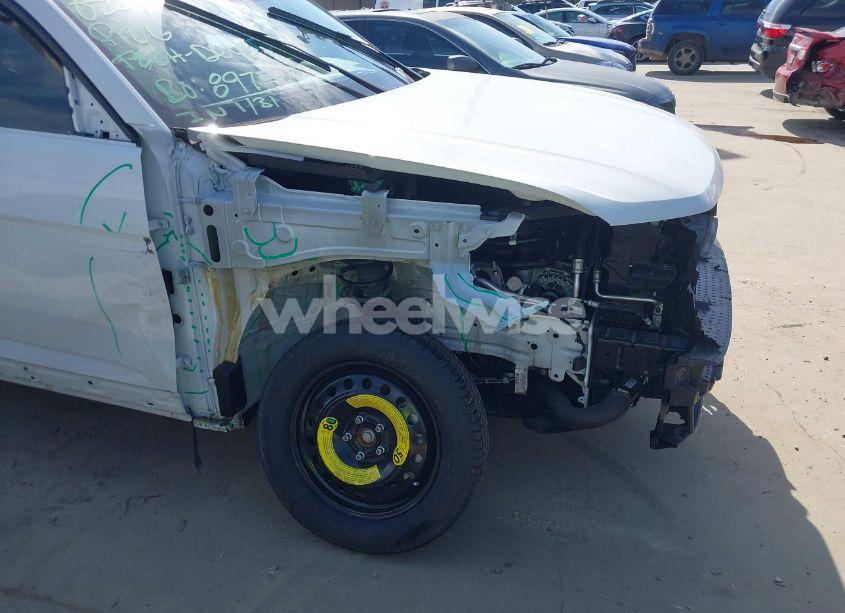 Photo 6 of 2024 Volkswagen Atlas CROSS SPORT 2.0T SE W/TECHNOLOGY (VIN 1V2WE2CA0RC245631)