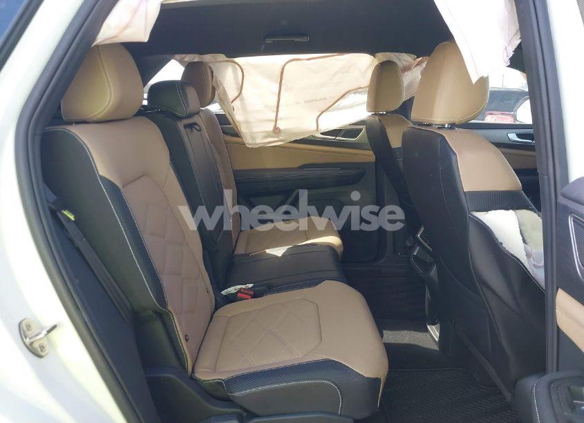 Photo 8 of 2024 Volkswagen Atlas CROSS SPORT 2.0T SE W/TECHNOLOGY (VIN 1V2WE2CA0RC245631)