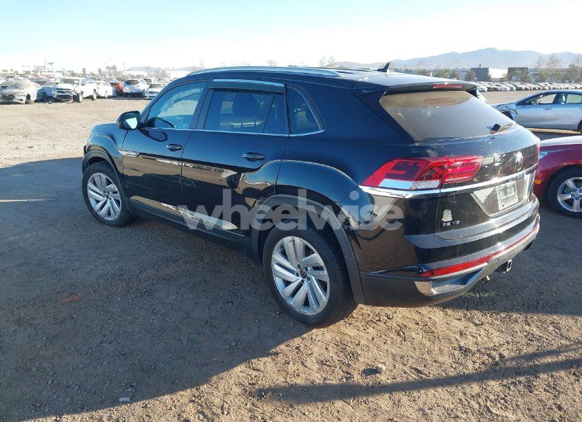 Photo 3 of 2021 Volkswagen Atlas CROSS SPORT 3.6L V6 SE W/TECHNOLOGY (VIN 1V2WE2CA2MC221789)