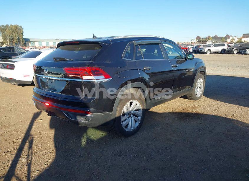 Photo 4 of 2021 Volkswagen Atlas CROSS SPORT 3.6L V6 SE W/TECHNOLOGY (VIN 1V2WE2CA2MC221789)