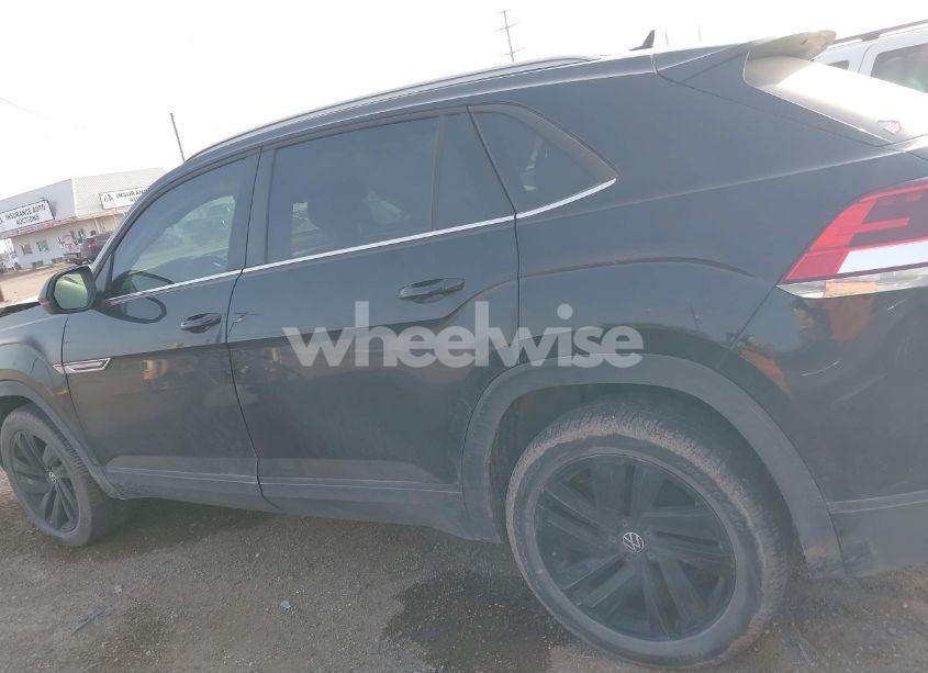 Photo 14 of 2021 Volkswagen Atlas CROSS SPORT 3.6L V6 SE W/TECHNOLOGY (VIN 1V2WE2CA3MC240934)