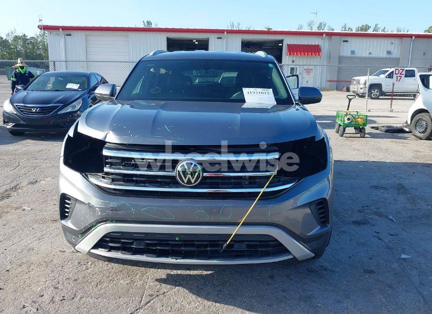 Photo 13 of 2022 Volkswagen Atlas CROSS SPORT 3.6L V6 SE W/TECHNOLOGY (VIN 1V2WE2CA3NC218854)