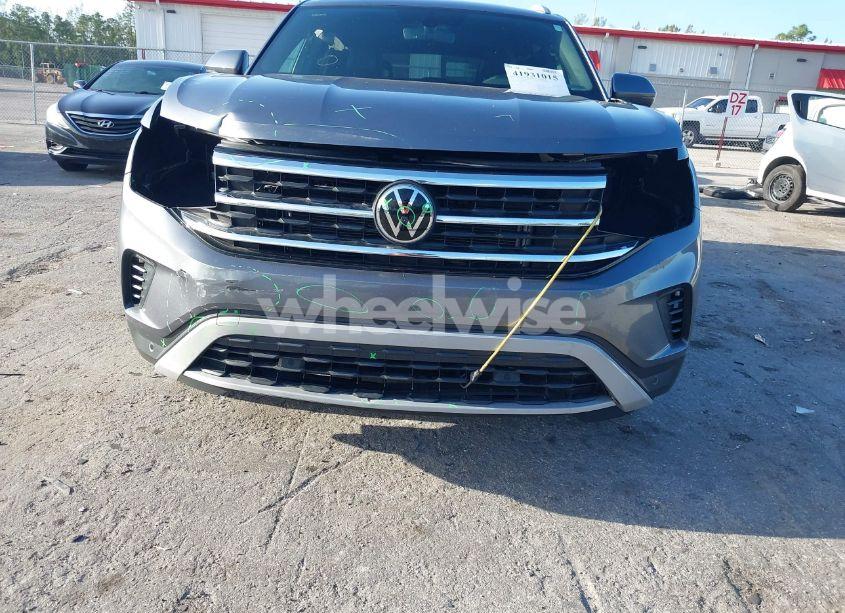 Photo 6 of 2022 Volkswagen Atlas CROSS SPORT 3.6L V6 SE W/TECHNOLOGY (VIN 1V2WE2CA3NC218854)
