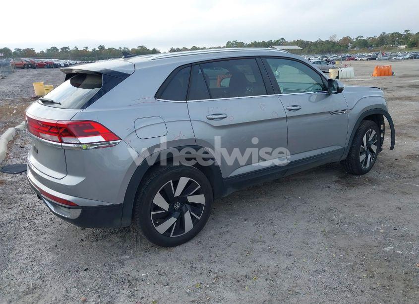 Photo 4 of 2024 Volkswagen Atlas CROSS SPORT 2.0T SE W/TECHNOLOGY (VIN 1V2WE2CA3RC202868)