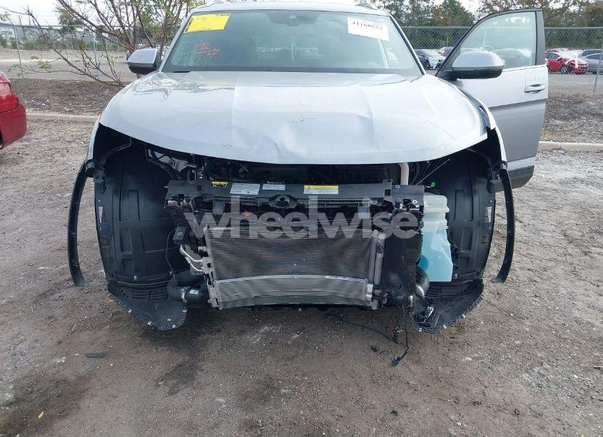 Photo 6 of 2024 Volkswagen Atlas CROSS SPORT 2.0T SE W/TECHNOLOGY (VIN 1V2WE2CA3RC202868)