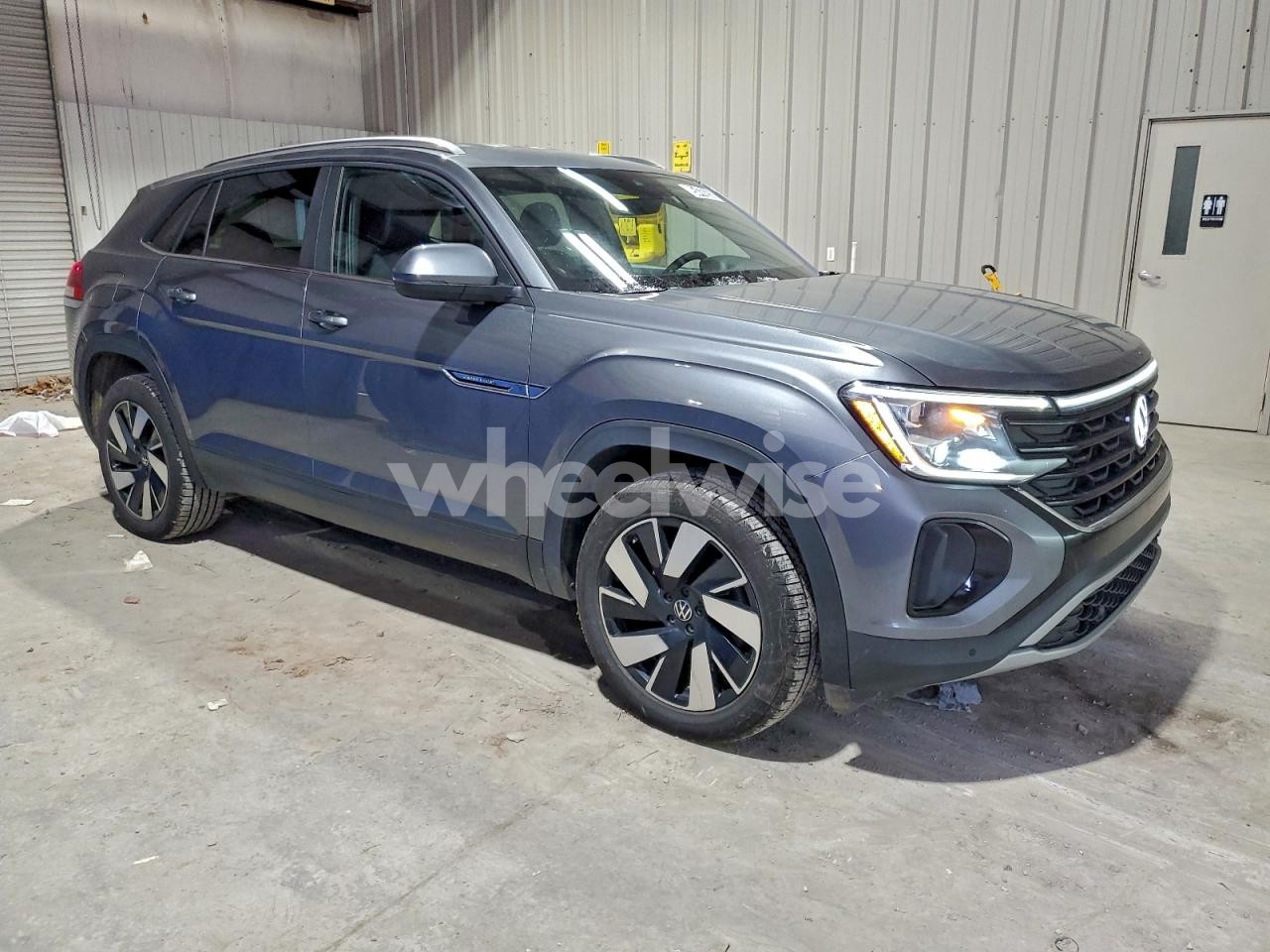 Photo 4 of 2024 VOLKSWAGEN ATLAS CROSS SPORT SE (VIN 1V2WE2CA7RC241706)