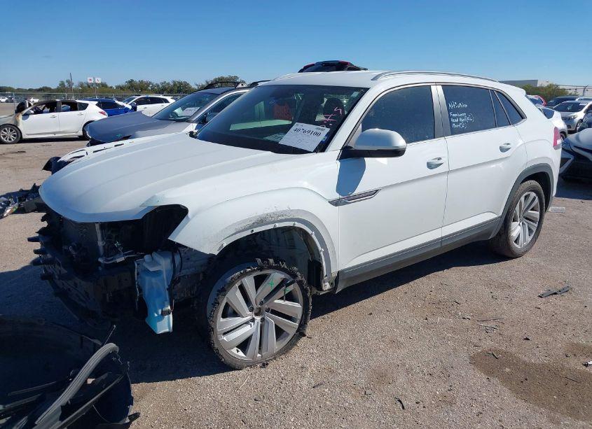 Photo 2 of 2022 Volkswagen Atlas CROSS SPORT 3.6L V6 SE W/TECHNOLOGY (VIN 1V2WE2CA8NC209308)