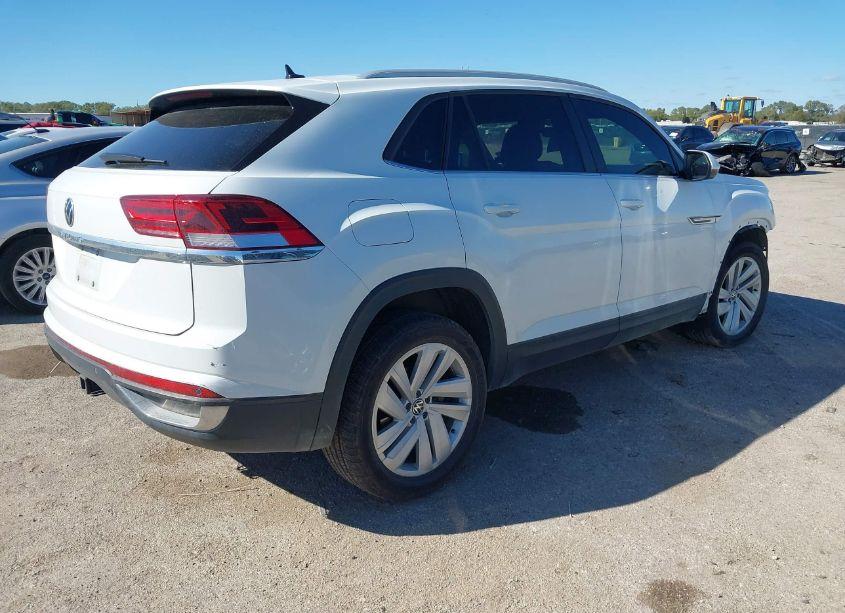 Photo 4 of 2022 Volkswagen Atlas CROSS SPORT 3.6L V6 SE W/TECHNOLOGY (VIN 1V2WE2CA8NC209308)