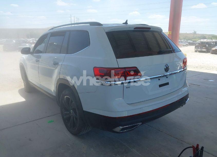 Photo 3 of 2022 Volkswagen Atlas 2.0T SE W/TECHNOLOGY (VIN 1V2WP2CA0NC552690)