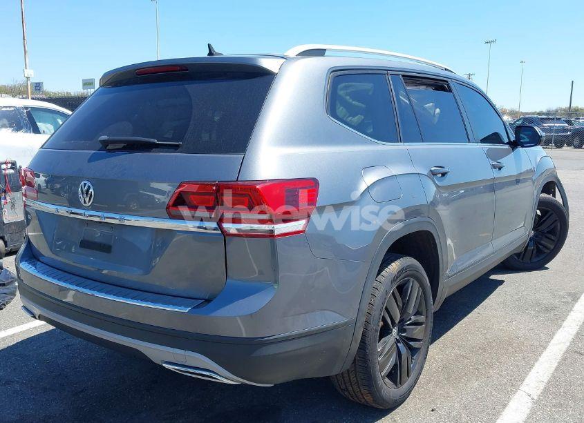 Photo 4 of 2019 Volkswagen Atlas 2.0T SE W/TECHNOLOGY (VIN 1V2WP2CA1KC588111)