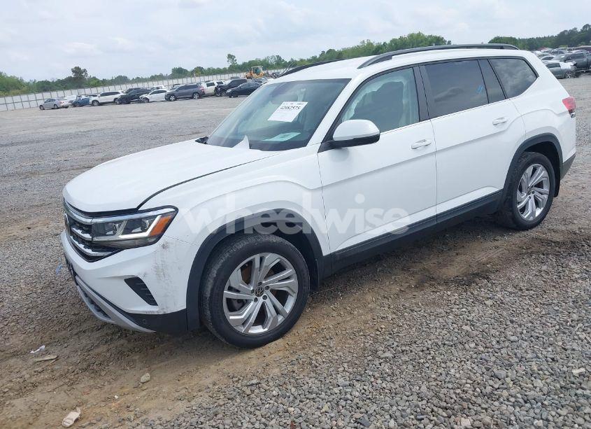 Photo 2 of 2021 Volkswagen Atlas 2.0T SE W/TECHNOLOGY (VIN 1V2WP2CA3MC527040)