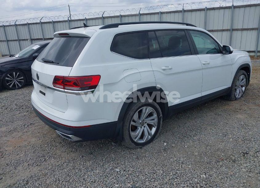 Photo 4 of 2021 Volkswagen Atlas 2.0T SE W/TECHNOLOGY (VIN 1V2WP2CA3MC527040)