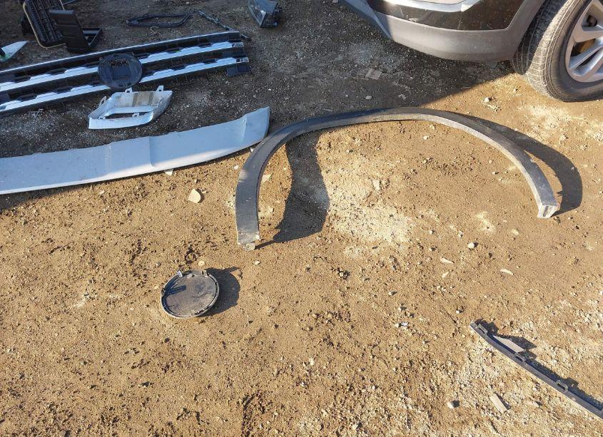 Photo 18 of 2019 Volkswagen Atlas 2.0T SE W/TECHNOLOGY (VIN 1V2WP2CA6KC587746)