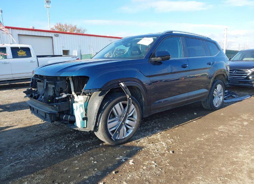 Photo 2 of 2019 Volkswagen Atlas 2.0T SE W/TECHNOLOGY (VIN 1V2WP2CA6KC587746)