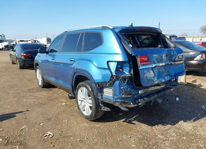 Photo 3 of 2019 Volkswagen Atlas 3.6L V6 SE W/TECHNOLOGY (VIN 1V2WR2CA1KC557368)