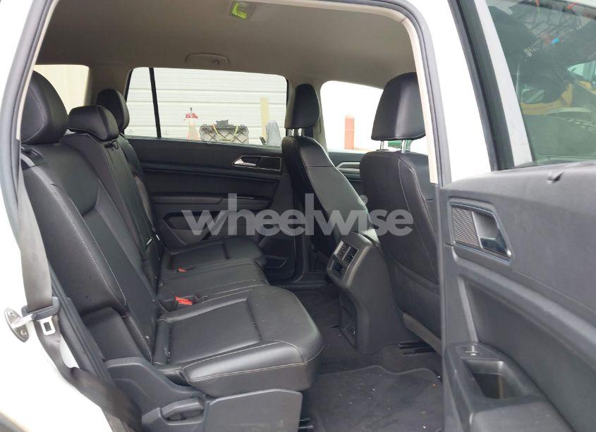 Photo 8 of 2019 Volkswagen Atlas 3.6L V6 SE W/TECHNOLOGY (VIN 1V2WR2CA2KC545696)