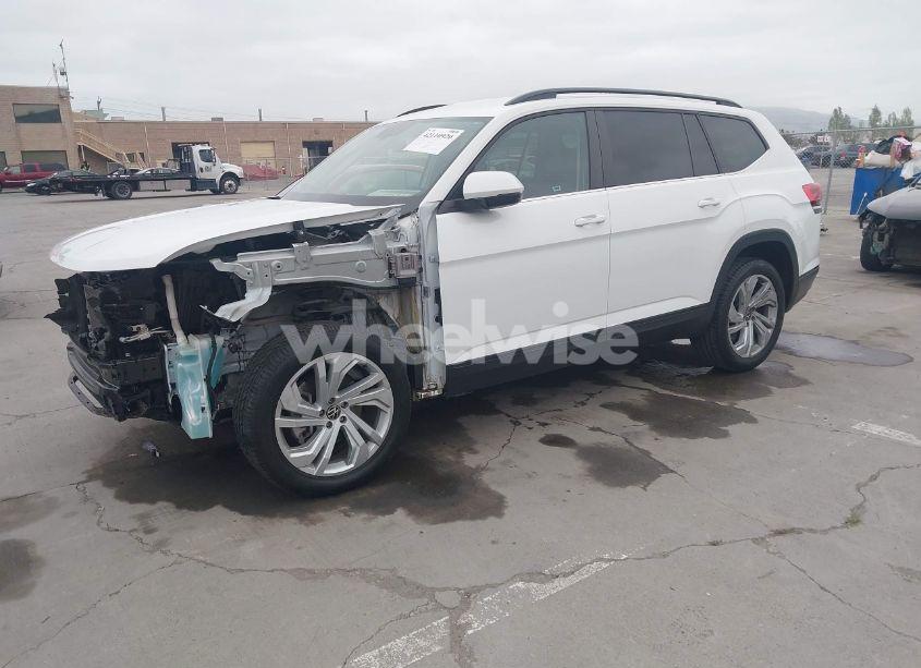 Photo 2 of 2022 Volkswagen Atlas 3.6L V6 SE W/TECHNOLOGY (VIN 1V2WR2CA2NC517904)