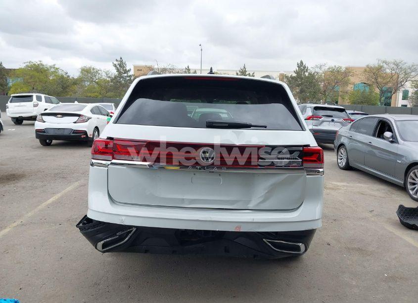 Photo 16 of 2024 Volkswagen Atlas 2.0T SE W/TECHNOLOGY (VIN 1V2WR2CA2RC560161)
