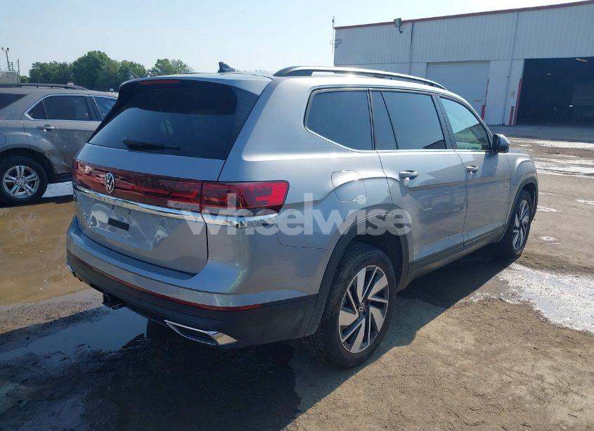 Photo 4 of 2025 Volkswagen Atlas 2.0T SE W/TECHNOLOGY (VIN 1V2WR2CA2SC508079)