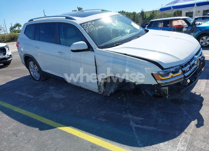 2019 Volkswagen Atlas 3.6L V6 SE W/TECHNOLOGY (VIN 1V2WR2CA3KC600592) main photo
