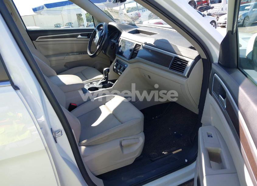 Photo 5 of 2019 Volkswagen Atlas 3.6L V6 SE W/TECHNOLOGY (VIN 1V2WR2CA3KC600592)