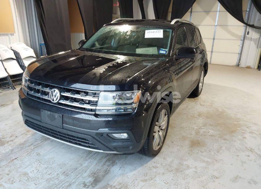 Photo 2 of 2019 Volkswagen Atlas 3.6L V6 SE W/TECHNOLOGY (VIN 1V2WR2CA3KC603377)