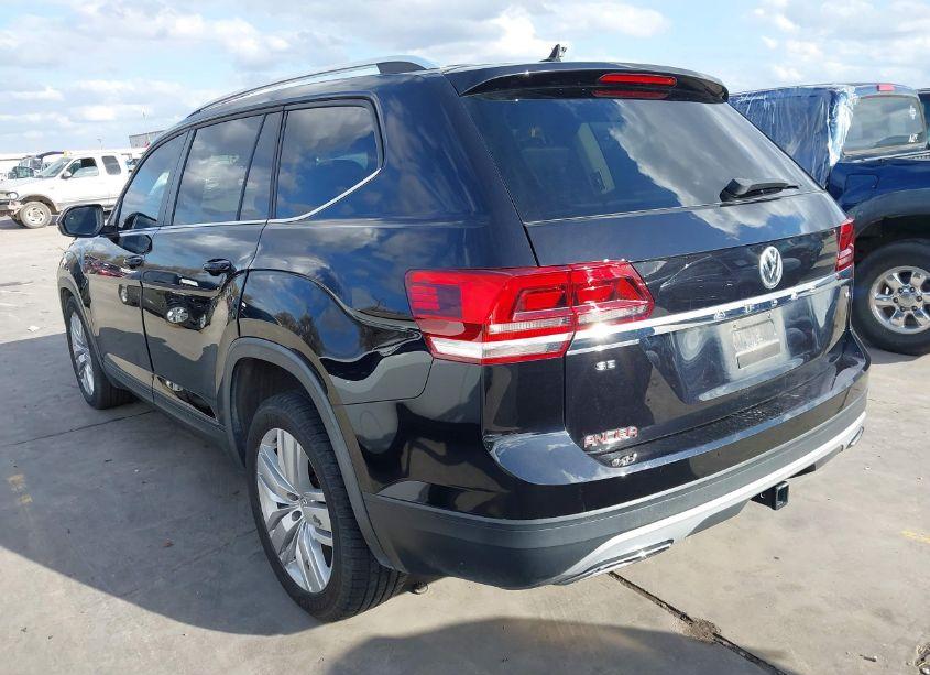 Photo 3 of 2019 Volkswagen Atlas 3.6L V6 SE W/TECHNOLOGY (VIN 1V2WR2CA3KC615092)