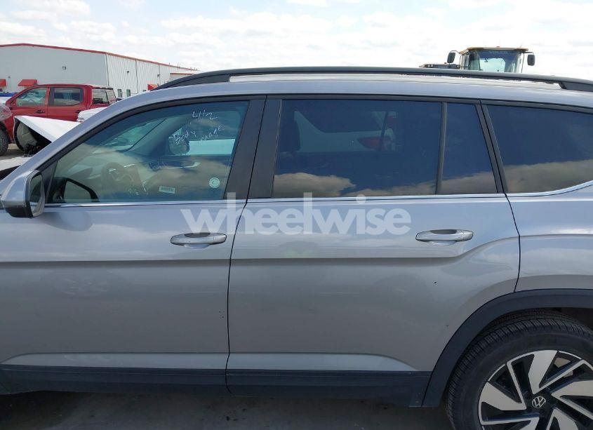 Photo 14 of 2024 Volkswagen Atlas 2.0T SE W/TECHNOLOGY (VIN 1V2WR2CA3RC567572)