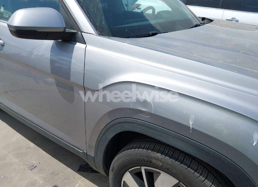 Photo 19 of 2024 Volkswagen Atlas 2.0T SE W/TECHNOLOGY (VIN 1V2WR2CA3RC567572)