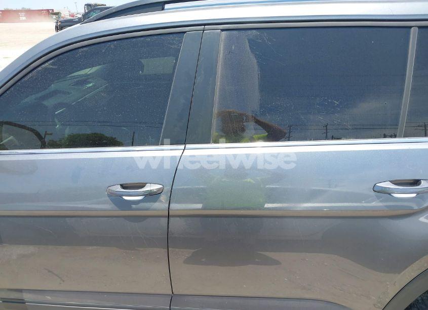 Photo 14 of 2021 Volkswagen Atlas 3.6L V6 SE W/TECHNOLOGY (VIN 1V2WR2CA4MC541958)