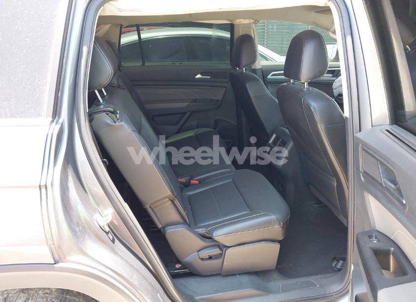 Photo 8 of 2021 Volkswagen Atlas 3.6L V6 SE W/TECHNOLOGY (VIN 1V2WR2CA4MC541958)