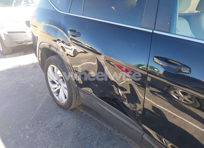 Photo 6 of 2021 Volkswagen Atlas 3.6L V6 SE W/TECHNOLOGY (VIN 1V2WR2CA5MC502845)