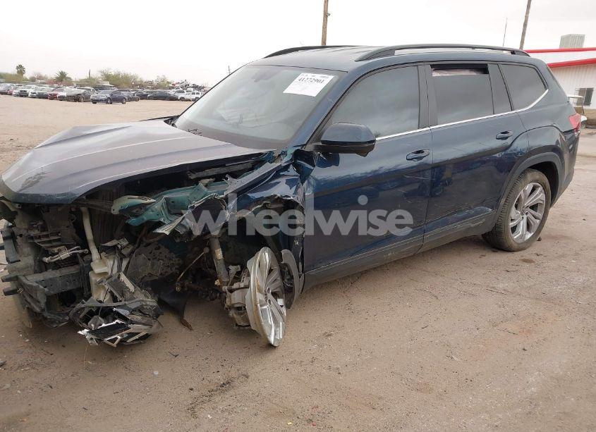 Photo 2 of 2021 Volkswagen Atlas 3.6L V6 SE W/TECHNOLOGY (VIN 1V2WR2CA5MC540558)