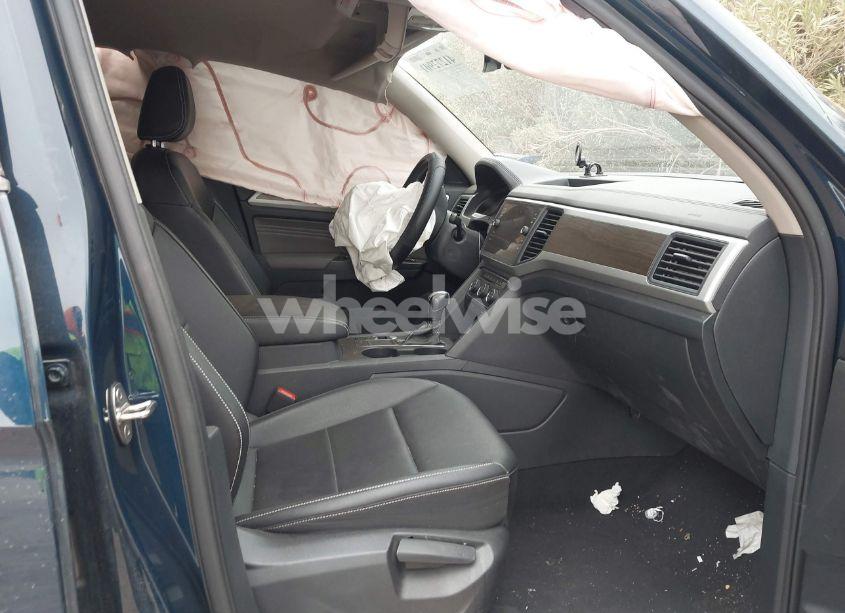 Photo 5 of 2021 Volkswagen Atlas 3.6L V6 SE W/TECHNOLOGY (VIN 1V2WR2CA5MC540558)