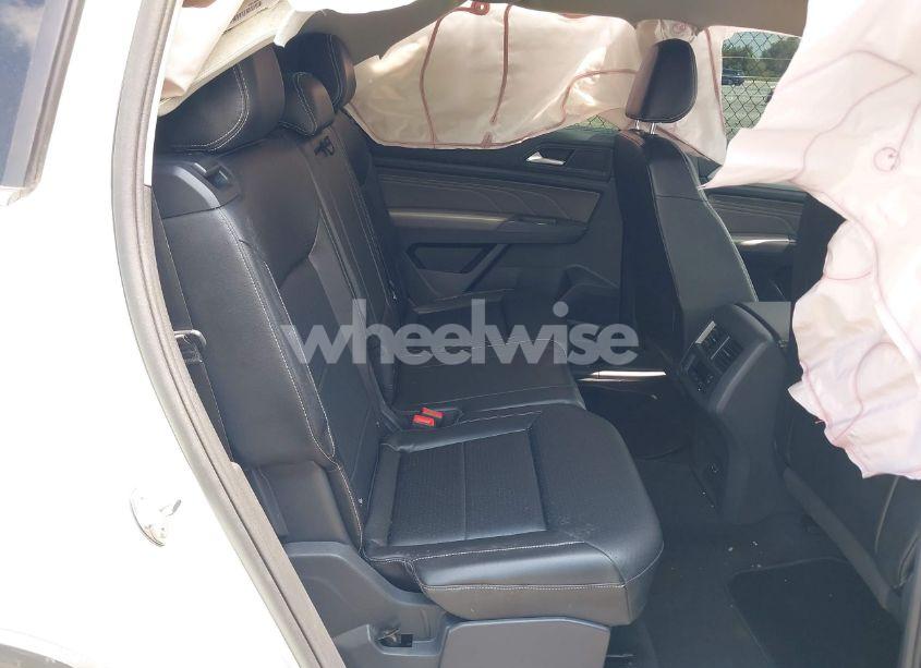 Photo 8 of 2021 Volkswagen Atlas 3.6L V6 SE W/TECHNOLOGY (VIN 1V2WR2CA5MC569901)