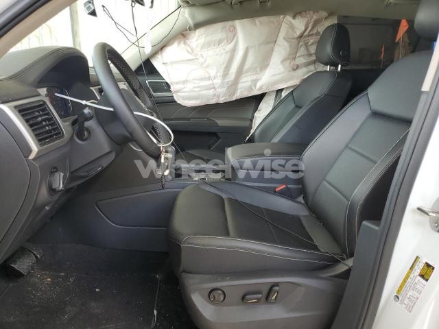 Photo 13 of 2023 VOLKSWAGEN ATLAS SE (VIN 1V2WR2CA5PC506687)