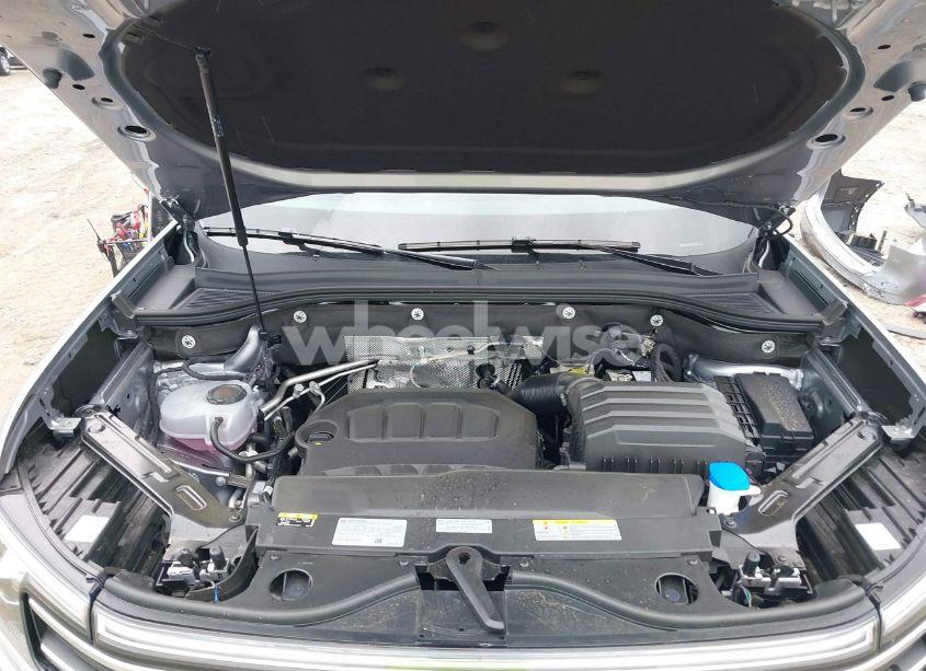 Photo 10 of 2024 Volkswagen Atlas 2.0T SE W/TECHNOLOGY (VIN 1V2WR2CA5RC543953)