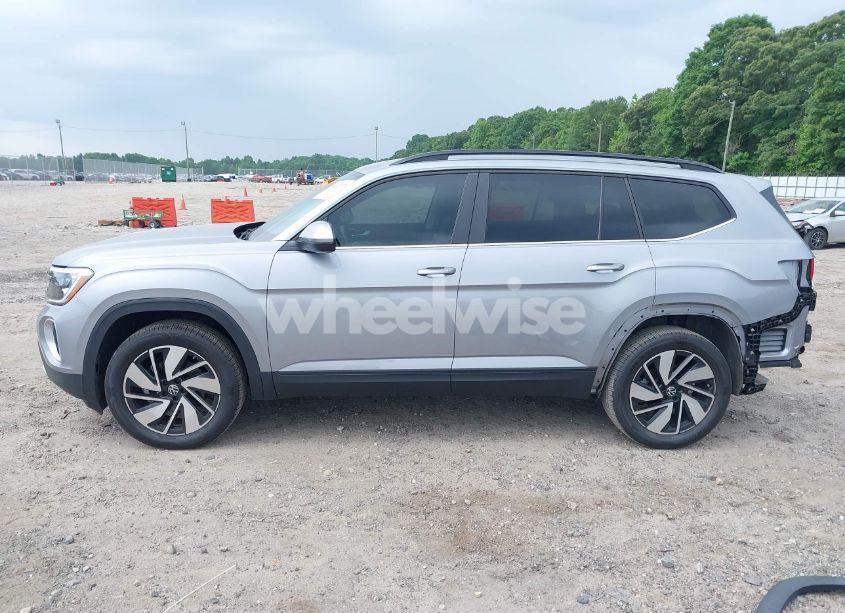 Photo 15 of 2024 Volkswagen Atlas 2.0T SE W/TECHNOLOGY (VIN 1V2WR2CA5RC543953)