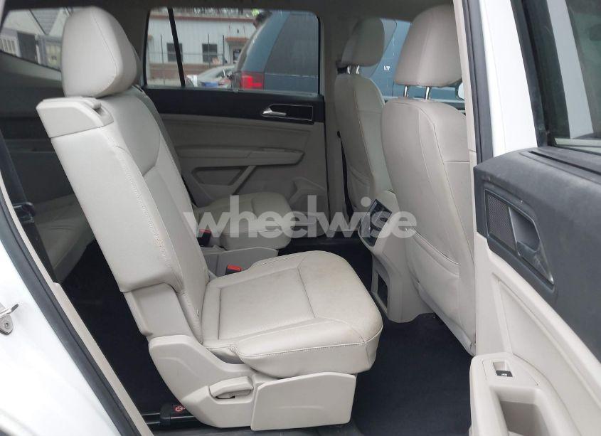 Photo 8 of 2019 Volkswagen Atlas 3.6L V6 SE W/TECHNOLOGY (VIN 1V2WR2CA6KC601641)