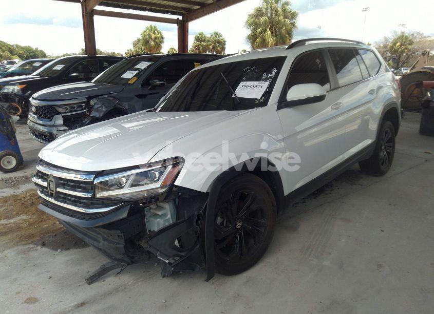 Photo 2 of 2022 Volkswagen Atlas 3.6L V6 SE W/TECHNOLOGY (VIN 1V2WR2CA6NC544975)