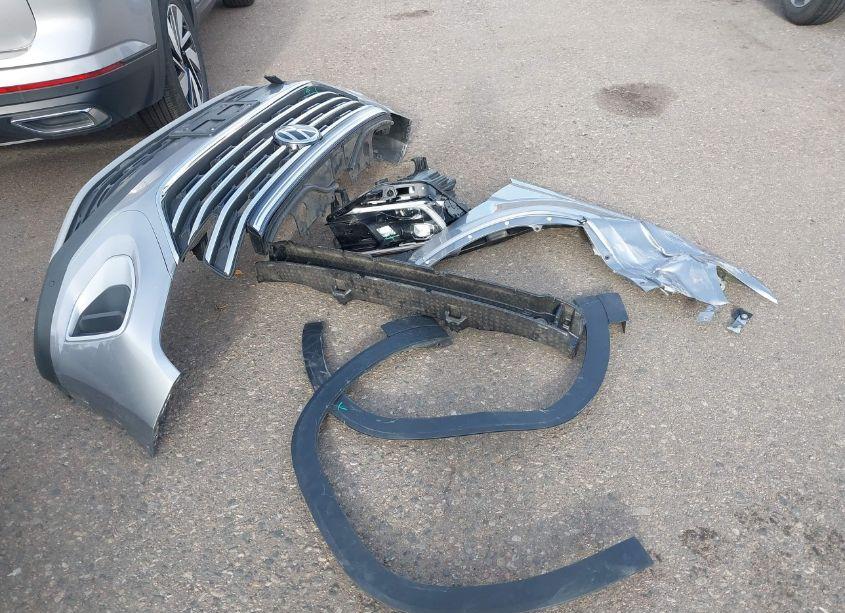 Photo 12 of 2024 Volkswagen Atlas 2.0T SE W/TECHNOLOGY (VIN 1V2WR2CA6RC566660)