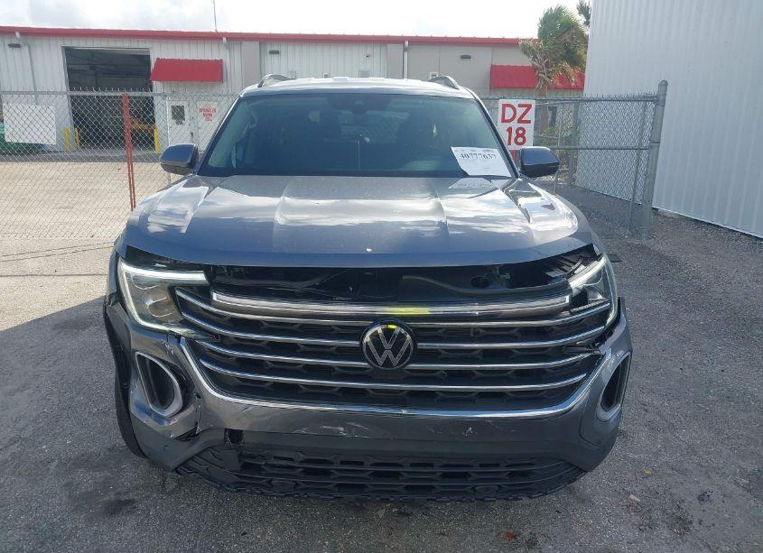 Photo 12 of 2024 Volkswagen Atlas 2.0T SE W/TECHNOLOGY (VIN 1V2WR2CA6RC567758)
