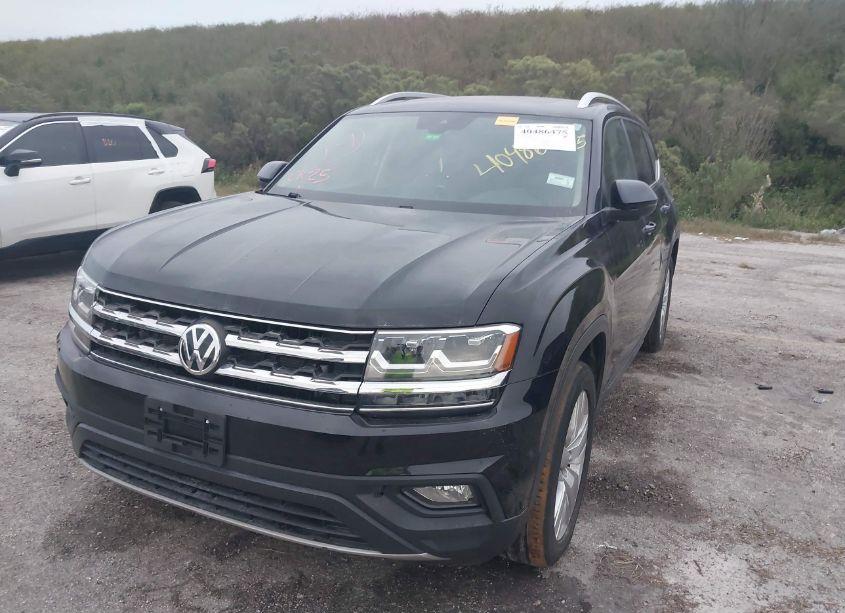 Photo 2 of 2019 Volkswagen Atlas 3.6L V6 SE W/TECHNOLOGY (VIN 1V2WR2CA7KC607593)