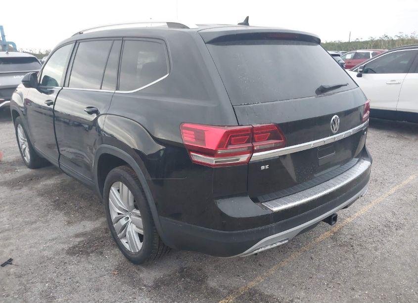 Photo 3 of 2019 Volkswagen Atlas 3.6L V6 SE W/TECHNOLOGY (VIN 1V2WR2CA7KC607593)