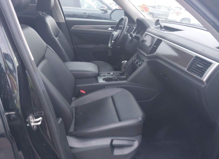 Photo 5 of 2019 Volkswagen Atlas 3.6L V6 SE W/TECHNOLOGY (VIN 1V2WR2CA7KC607593)