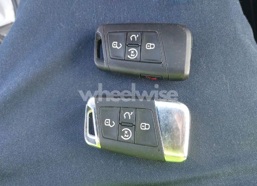 Photo 11 of 2021 Volkswagen Atlas 3.6L V6 SE W/TECHNOLOGY (VIN 1V2WR2CA7MC595822)