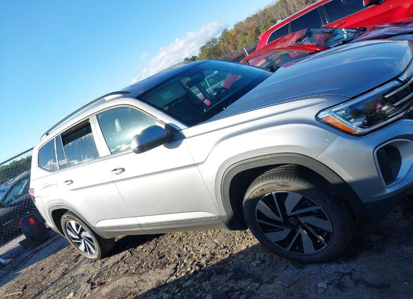 Photo 13 of 2024 Volkswagen Atlas 2.0T SE W/TECHNOLOGY (VIN 1V2WR2CA7RC536485)