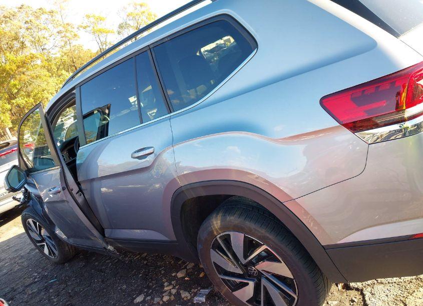 Photo 14 of 2024 Volkswagen Atlas 2.0T SE W/TECHNOLOGY (VIN 1V2WR2CA7RC536485)