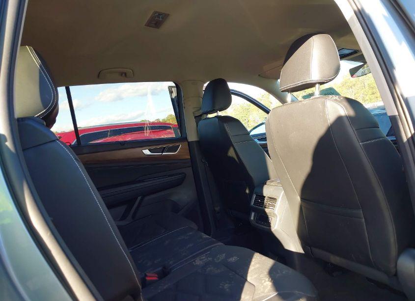 Photo 8 of 2024 Volkswagen Atlas 2.0T SE W/TECHNOLOGY (VIN 1V2WR2CA7RC536485)