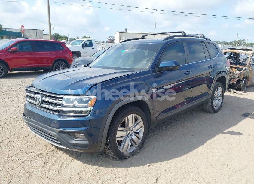 Photo 2 of 2020 Volkswagen Atlas 3.6L V6 SE W/TECHNOLOGY (VIN 1V2WR2CA8LC503891)